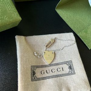 Silver (925) Trademark bracelet with heart pendant. SizeXS-S or 16 cm